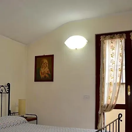 Italia 3* Φολίνιο