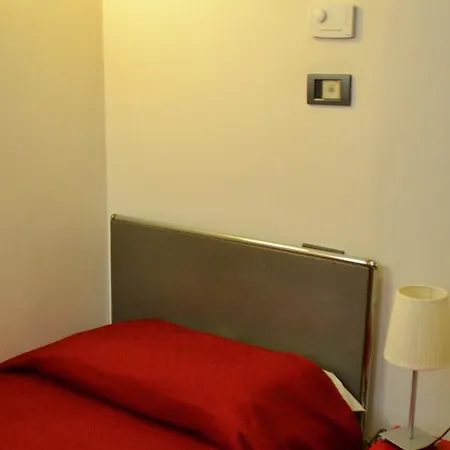 Italia Otel 3*
