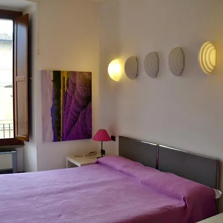 Otel Italia 3*