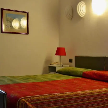 Otel Italia