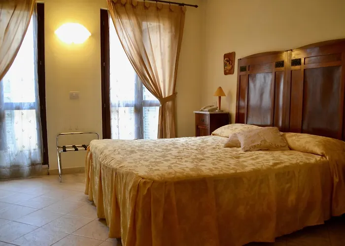 Отель Italia Фолиньо