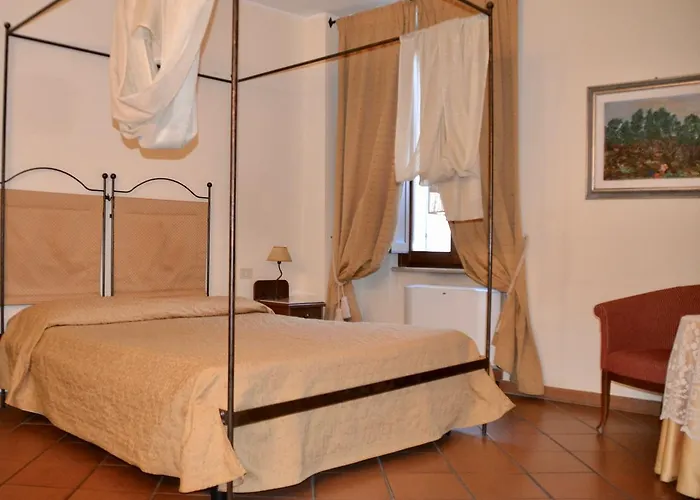 Italia 3* Фолиньо