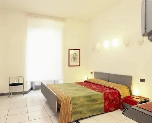 Отель Italia Фолиньо