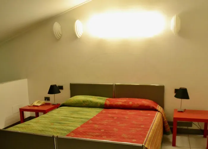 Italia Отель Фолиньо